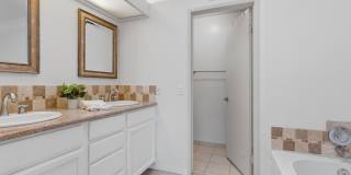 1239 Honeysuckle Court Gallery 21