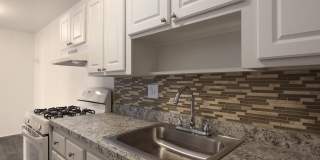 Oakland Mall Gallery 11