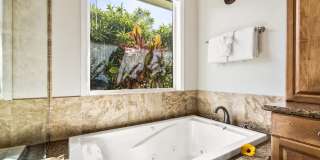 Luxurious Oceanview Getaway w/Private Pool & Spa and Serene Lanai - Piko Nani Gallery 34