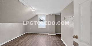 3905 Peru St. Gallery 5