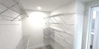 9340 Fontainebleau Blvd Gallery 16