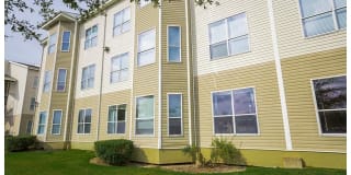 Catalina Village Apartment Homes Gallery 3