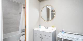 949 Kenwood Drive Gallery 31