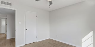 7129 ORIZABA Avenue Gallery 14