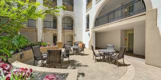 Renaissance Square Gallery 24