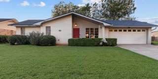 504 Yale Place Gallery 1