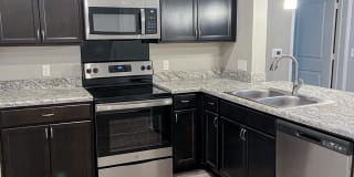 Promenade Luxury Apartments Gallery 21