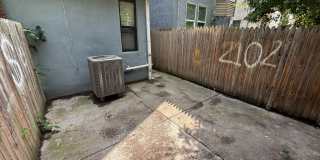 1717 FONTAIN Street Gallery 22