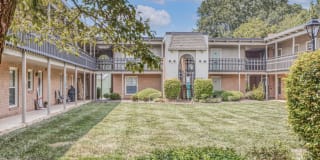 Courtyard on Main Gallery 21