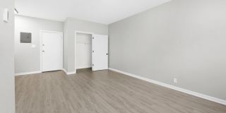 4901 S Drexel Blvd Gallery 11