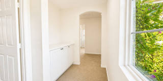 Spacious 5 (or 6) Bedroom House with attached ADU in Winchester for Rent Gallery 27