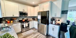 Beautifully furnished 3 bed 2.5 bath home in Leland Beautifully furnished 3 bed 2.5 bath home in Leland Gallery 5