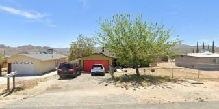 3BD/2BA Single Family Home with POOL! – $200 OFF FIRST MONTHS RENTS Gallery 1