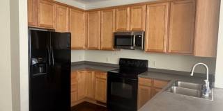 Spacious 2 bedroom townhome available 9/10!! Gallery 1