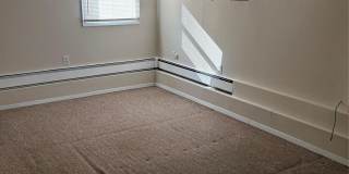 892 Pine Avenue Gallery 8