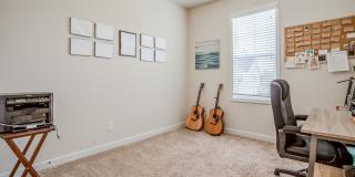 3-Bedroom Townhome with Garage in Holly Ridge Gallery 31