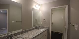 Beautiful 3 Bedroom 2 Bathroom Townhouse in South Tyler! Now offering 1/2 off first full month rent free! Gallery 15
