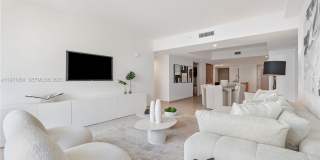 Clara Bay Harbor I Gallery 3