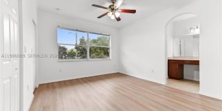5043 SW 140th Ter Gallery 24