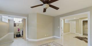 2042 W Warren Boulevard Gallery 29