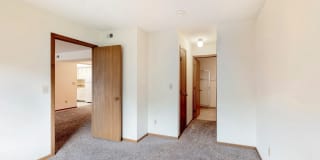 Westchester Square Gallery 29