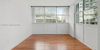 1420 Brickell Bay Dr Gallery 16
