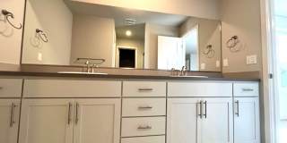 $500 off first month! 4 Bedroom 2.5 Bath Home McMinnville OR Gallery 20