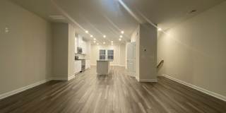 Room in 4 Bedroom Townhome at Memorial Pkwy Room in 4 Bedroom Townhome at Memorial Pkwy Gallery 9