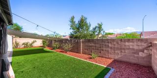 Beautiful 4 Bedroom Home With Solar, 3 Car Tandem Garage, and Nice Backyard! Gallery 21