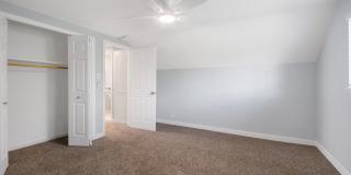 Modernized 3 Bedroom Home Near Mueller ~ Huge Backyard & Deck Gallery 28