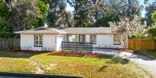 2915 HOLLYBAY Road Gallery 1