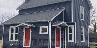 924 Spring Avenue NE Gallery 1