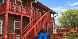 223 E Washington Ave Gallery 1