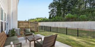 Poplar Row Gallery 52