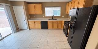 Beautiful 4Bed/3Bath/2Car home located within the Iron Mountain Ranch Community Gallery 4