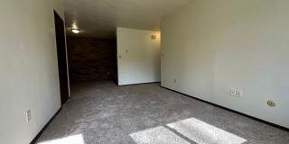 Amazing 1BR in Desirable Plum Area! Beautiful Exposed Brick and Air Conditioning! Call Today! Gallery 3