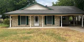 814 W Bridge Street Gallery 1