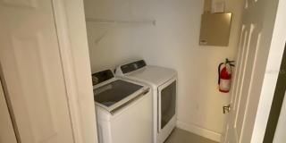 5475 VINELAND ROAD Gallery 12