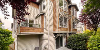 3bs/2.5ba Seattle Townhome Gallery 1