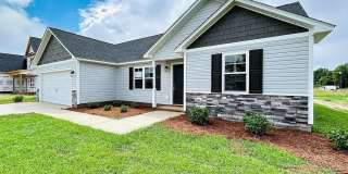 Charming 3BR House in Beulaville Gallery 1