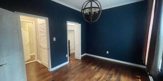 Dupont Circle 2-level Condo at The Cygnet. 1 Bed/1 Full Bath, Fireplace and Modern Kitchen Gallery 18
