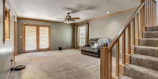 Massive 4BD/3BTH and 2 Car garage Home! Minutes from I-35 Gallery 9