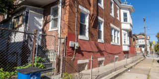 Large 5 bedroom, newly redone Gallery 1