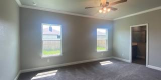 4 BEDROOM,  3 BATH Gallery 10