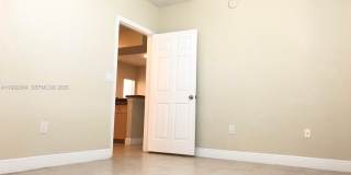 2557 Centergate Dr Gallery 17