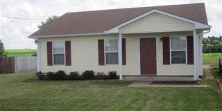 3 bedroom home close to Fort Campbell and I24 with no back yard neighbors! Gallery 1