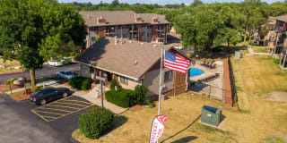 Westchester Square Gallery 20