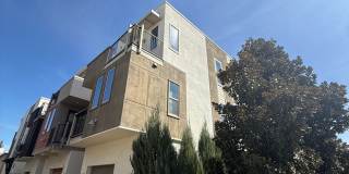 2 bed | 2.5 bath | 1014 SF | 1 Car Garage | Tri-level condominium| Tenant pays $150 WS Gallery 1