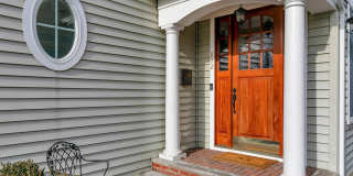 812 Claridge Drive Gallery 2