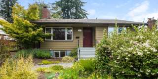 Beautiful 4-Bed, 2.5-Bath with Outdoor Living Perks Gallery 1